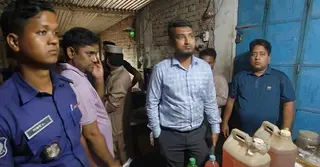 ২৭০ টাকা লিটারে অকটেন বিক্রি, মুদি ব্যবসায়ীকে ১০ হাজার টাকা জরিমানা